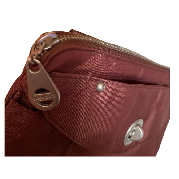 Baggallini Large Brown Crossbody Turnlock Bag or great Carrier for smallTablet - Picture 12 of 16